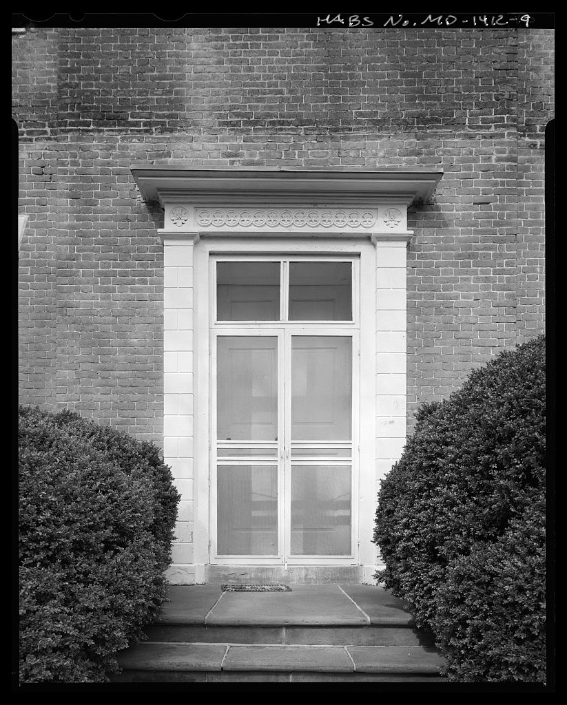 Detail of front entrance on main house south elevation. - Pratt Mansion