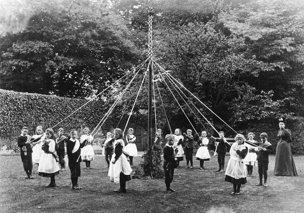 maypole1