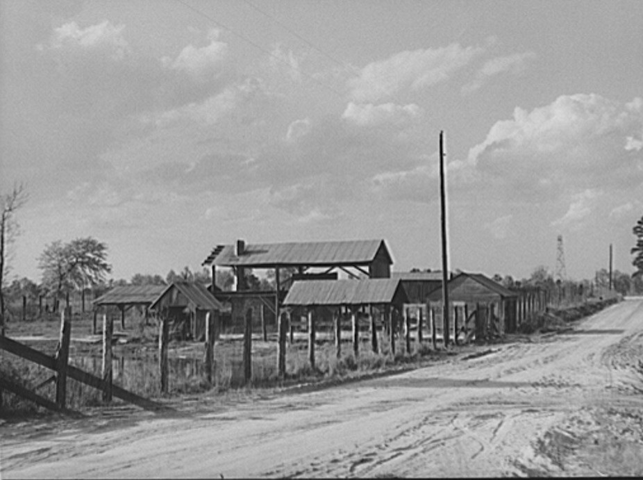 Abandoned turpentine still might be put to use by Hazlehurst Farms Inc., Hazlehurst, Georgia Apr. 1941 by Jack Delano