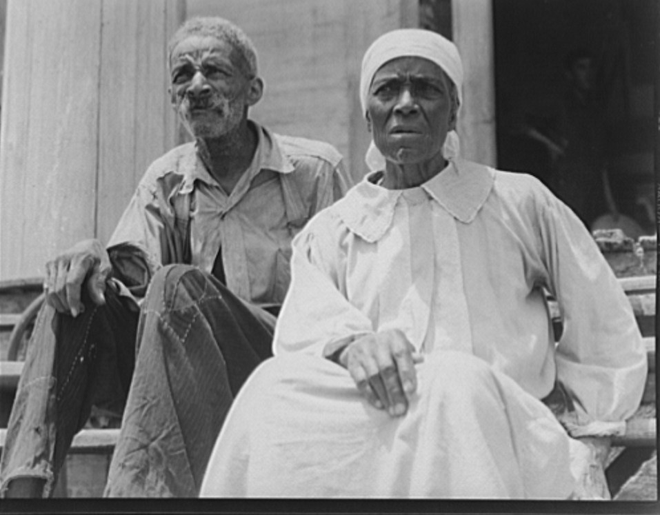 Ex-slave and wife who live in a decaying plantation house. Greene County, Georgia 1937 dorothea lange