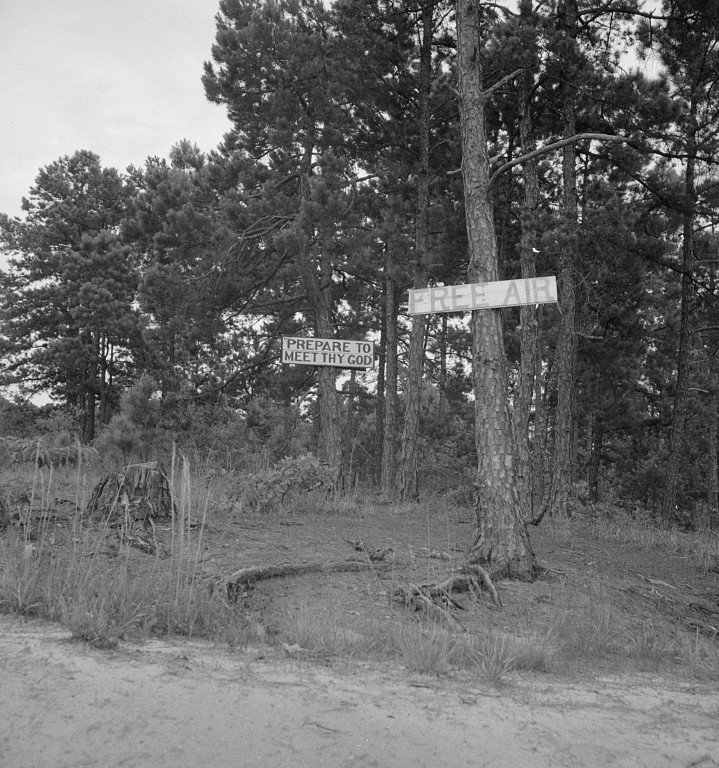 Road signs photographed by Dorothea Lange 1937