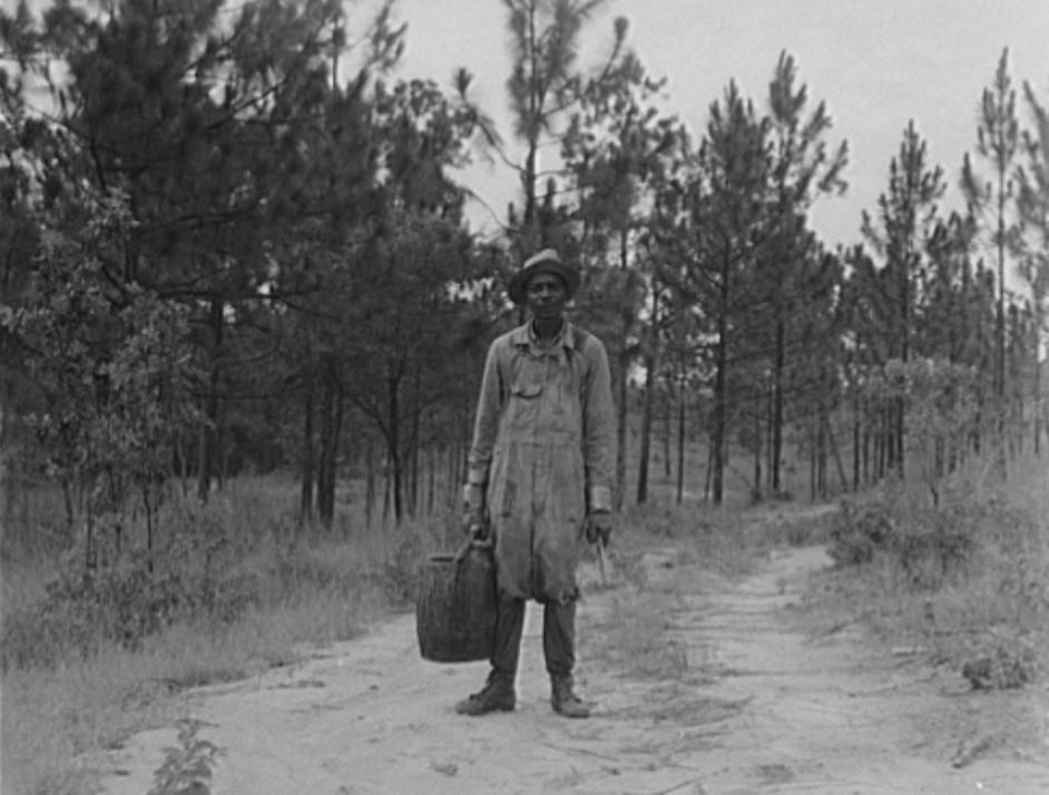 Waycross Georgia Turpentine dipper July 1937 by Dorothea Lange