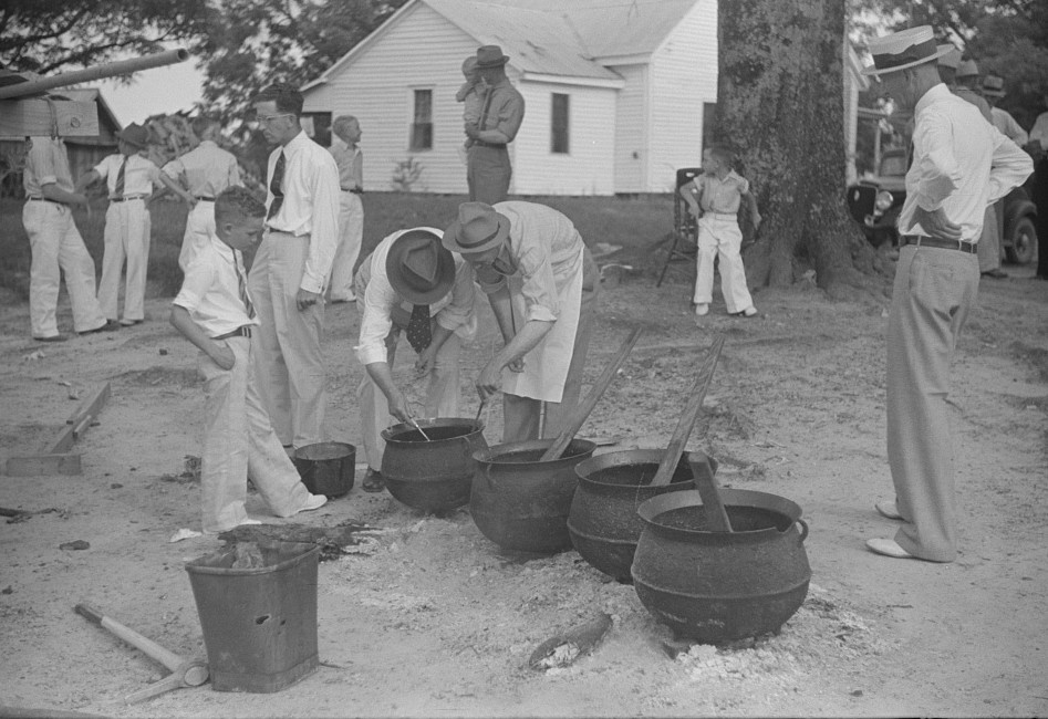 Barbeque picnic on the occasion of the dedication of a FSA (Farm Security Administration) building, Greene County, Georgia2 1939