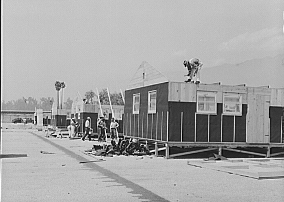 Construction work on accommodations for the evacuees at the Santa Anita reception center3