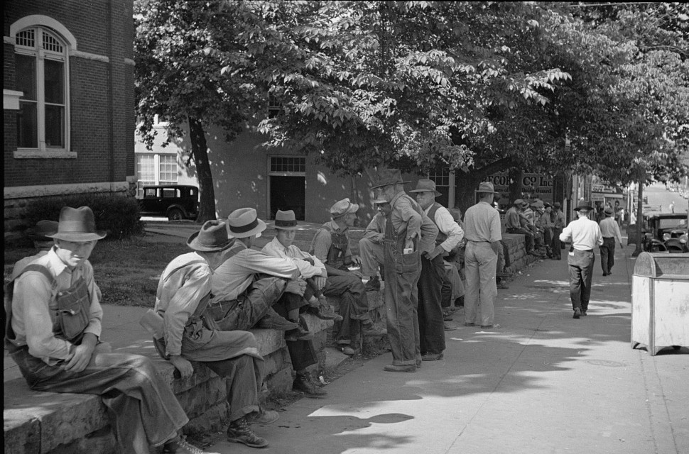 Loafers-wall-at-courthouse-Batesville-Arkansas6.-e1409452821601.jpg