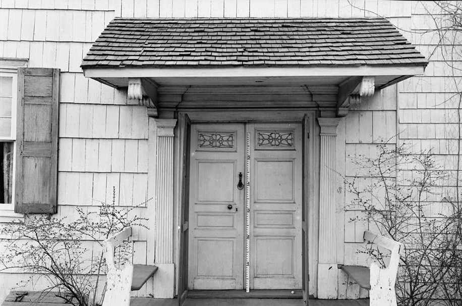 R. Merritt Lacey, Photographer April 1, 1936 Exterior- door detail - South Elevation - General Clinton Headquarters, West Main Street, West Freehold, Monmouth County, NJ