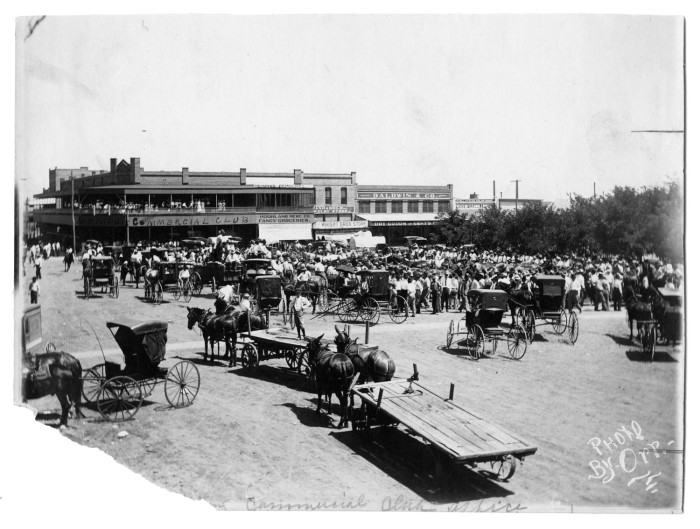 Early street scene in Memphis, Texas