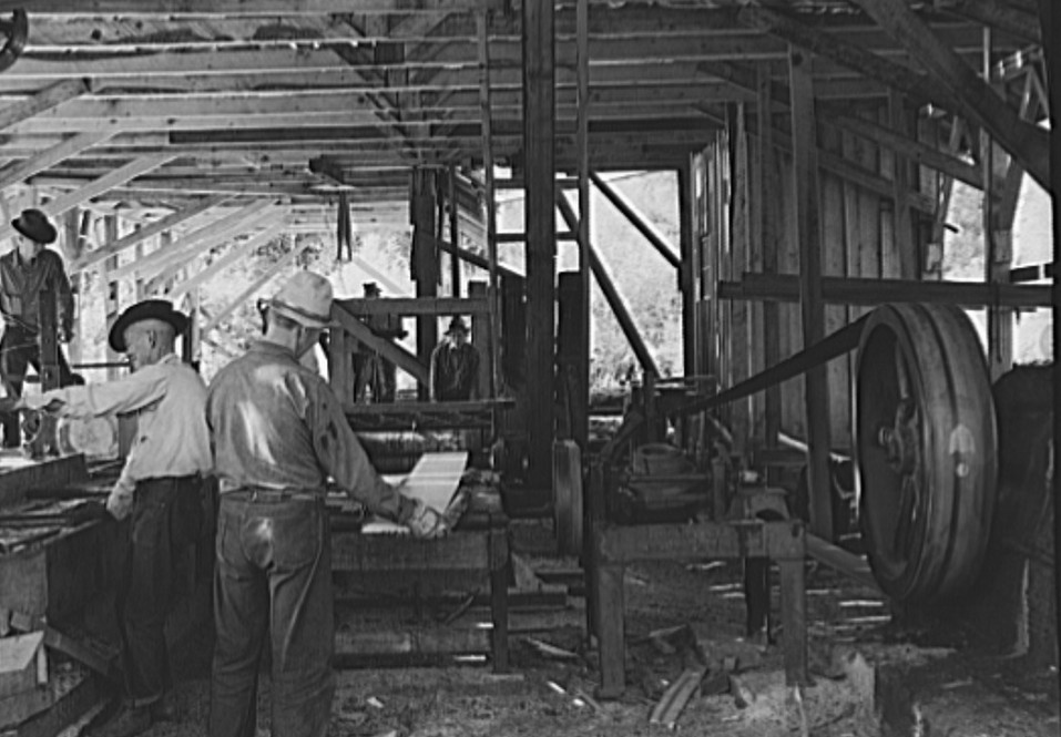 Sawmill in operation in Ola