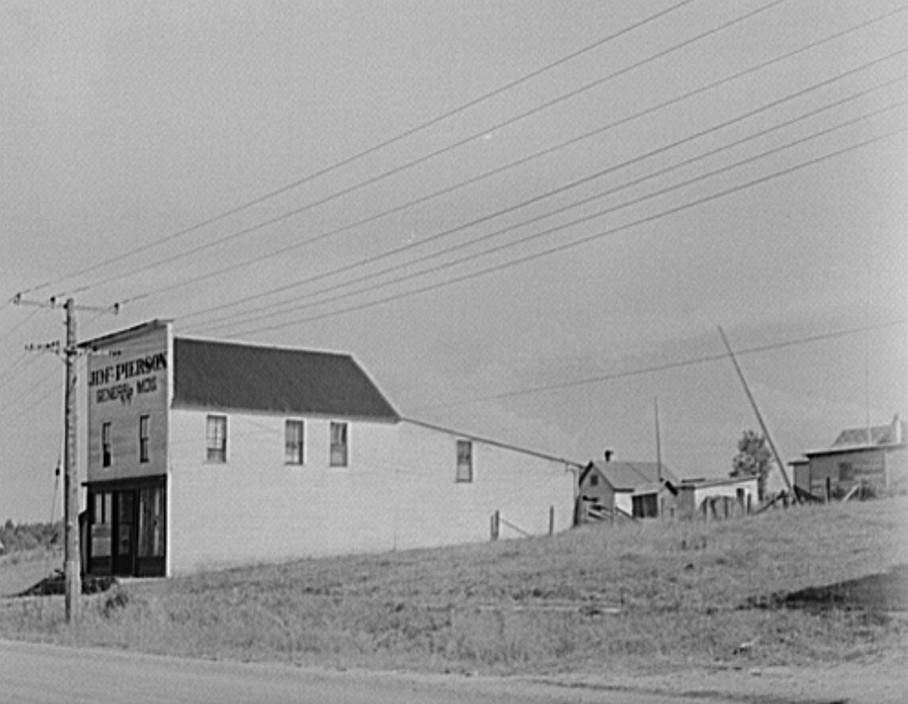 General store in Kenton, Michigan, one time center of lumbering operations on the upper peninsula 1941