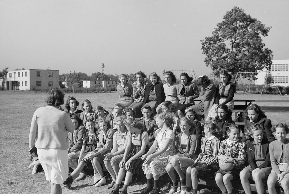 Physical education class for school at Greenhills, Ohio by John Vachon October 1939