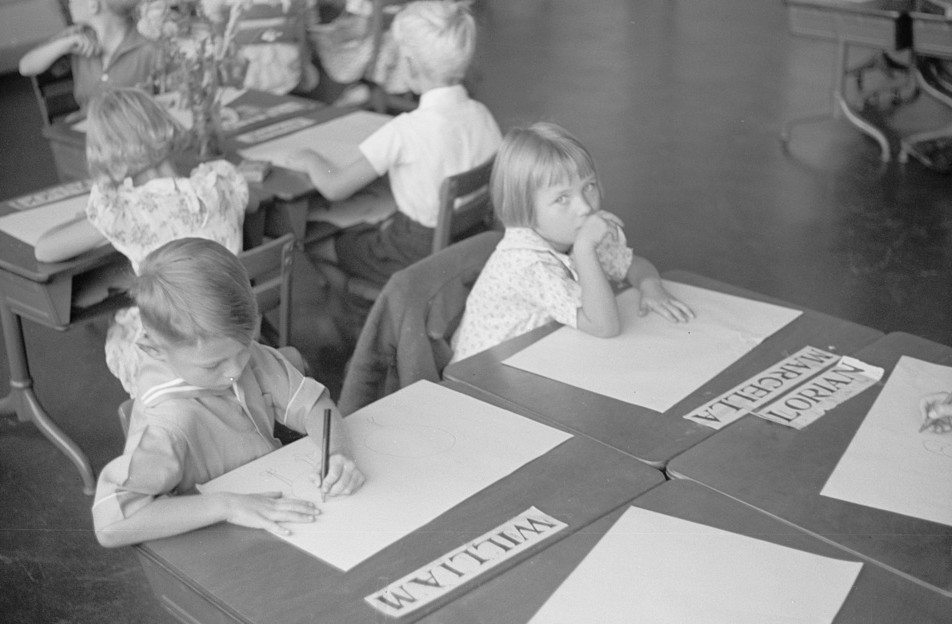 Schoolroom at Greenhills, Ohio October 1938, by photographer John Vachon2